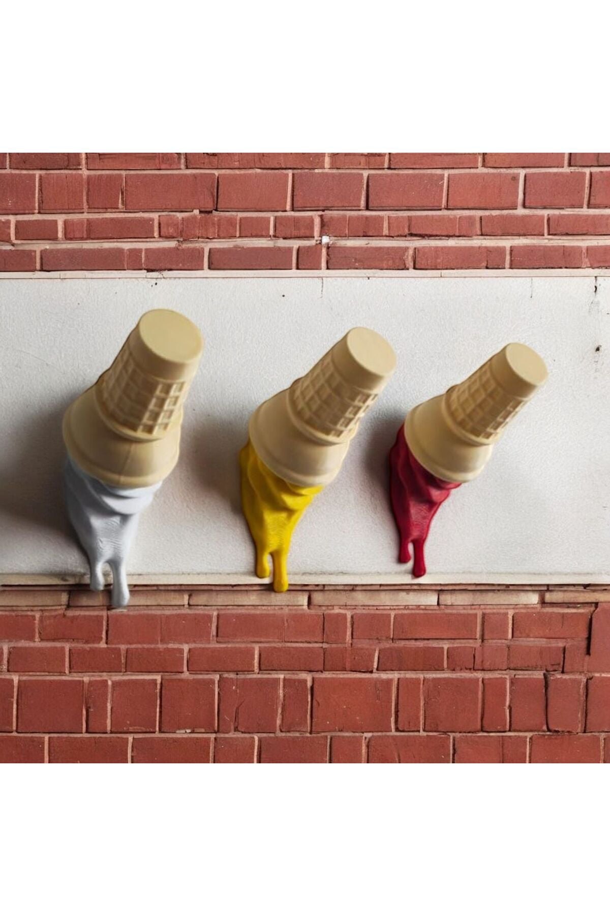 Decorative Cone Hanger Yellow Red Coffee Set of 3